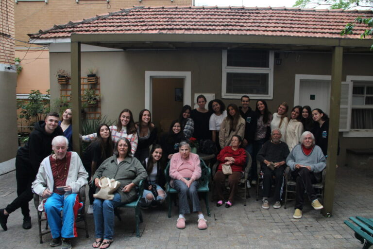 Velho Abraço 2023.2